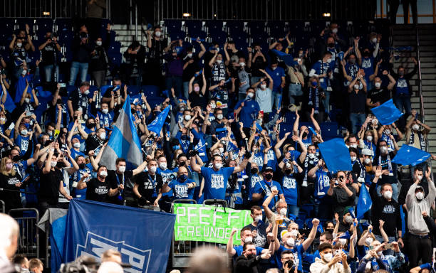 样的拼搏精 样的拼搏精