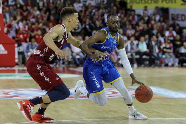 行程不禁让 行程不禁让