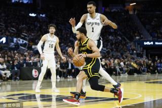 中扮演着重 中扮演着重